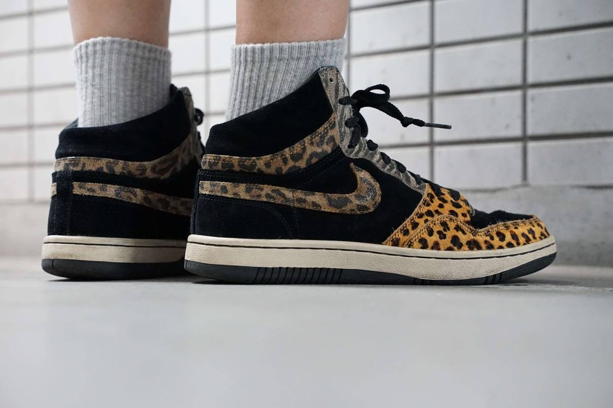 今日のスニーカー
2021年8月22日
NIKE COU
