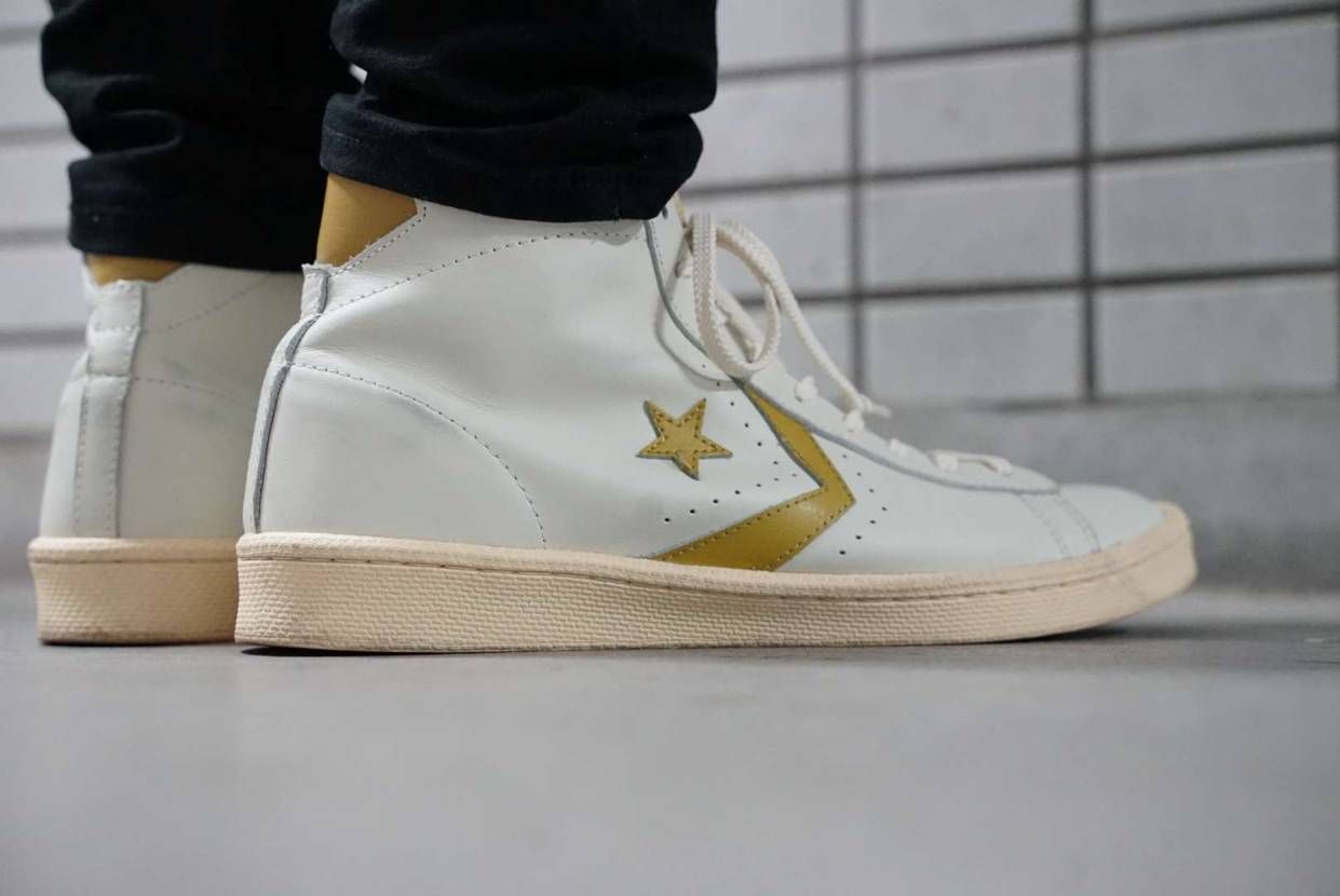 今日のスニーカー
2021年12月27日
CONVERSE 