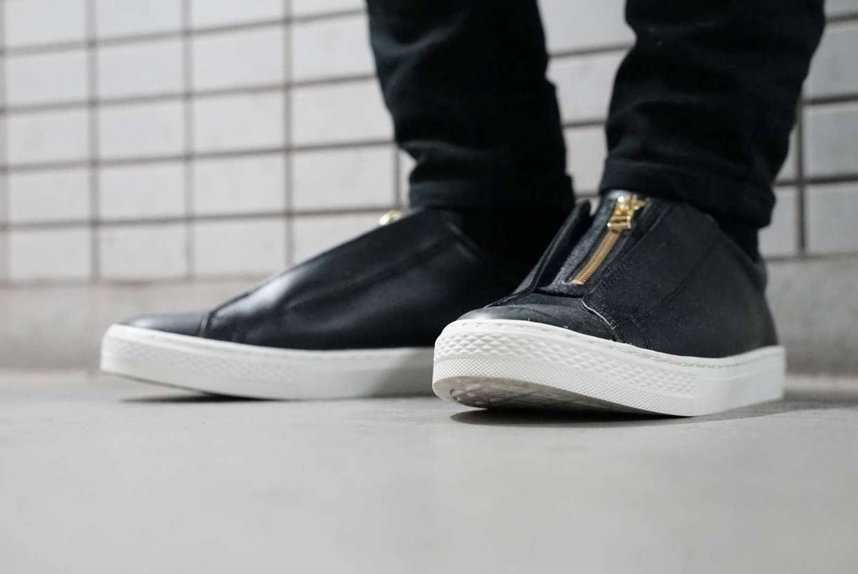 今日のスニーカー
2022年1月19日
CONVERSE ALL STAR 