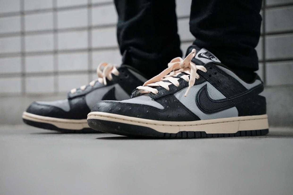 今日のスニーカー
2022年1月30日
NIKE BY YOU DUNK L