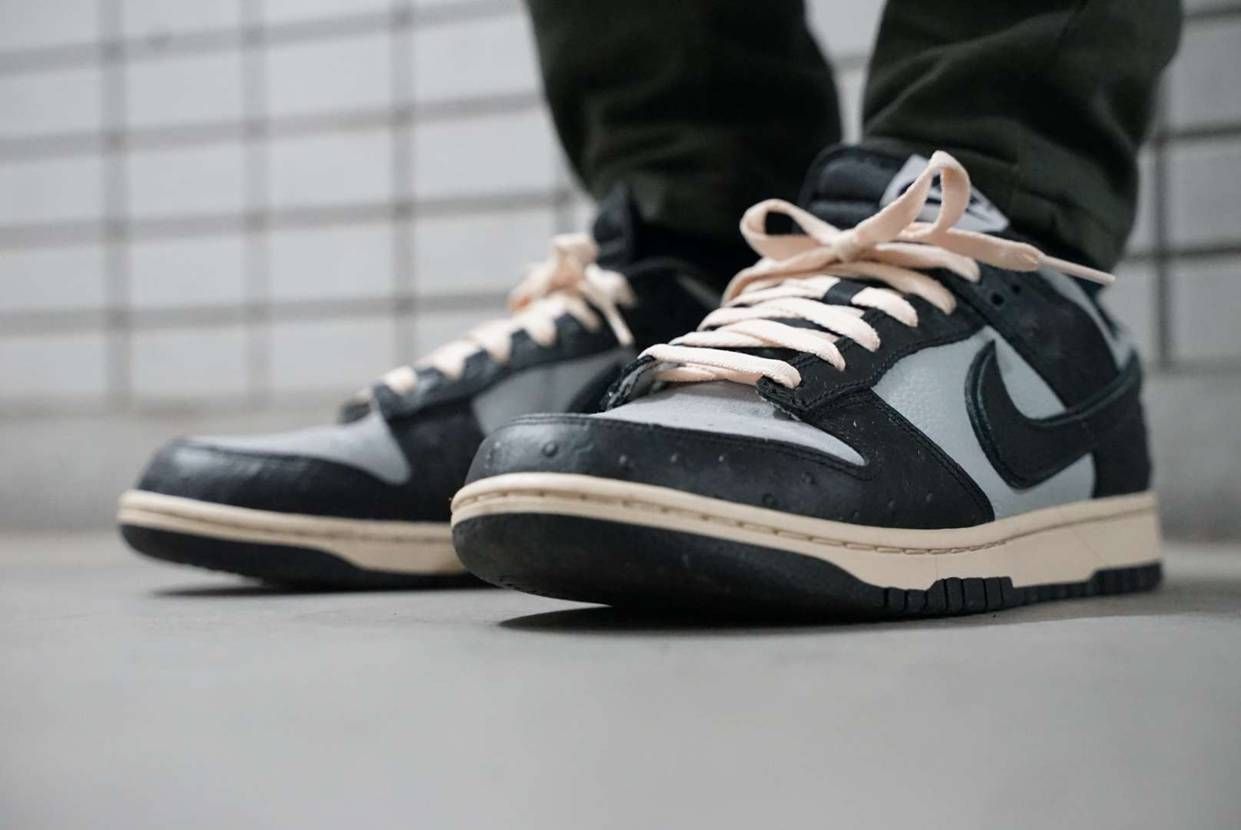 今日のスニーカー
2022年3月17日
NIKE BY YOU DUNK L
