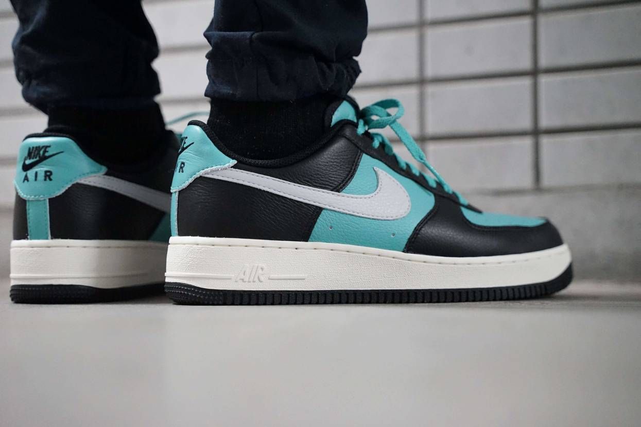 今日のスニーカー
2022年3月28日
NIKE BY