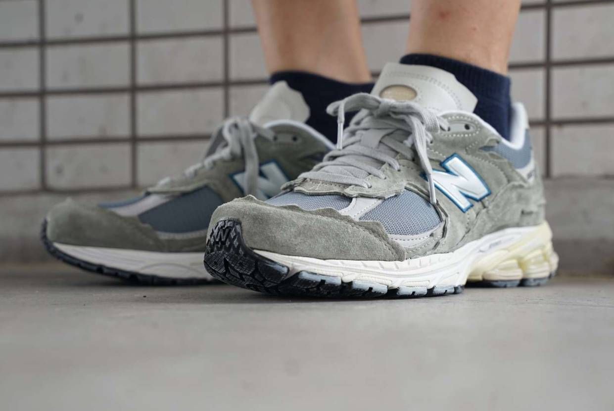 今日のスニーカー
2022年7月6日
NEW BALANCE M2002RD