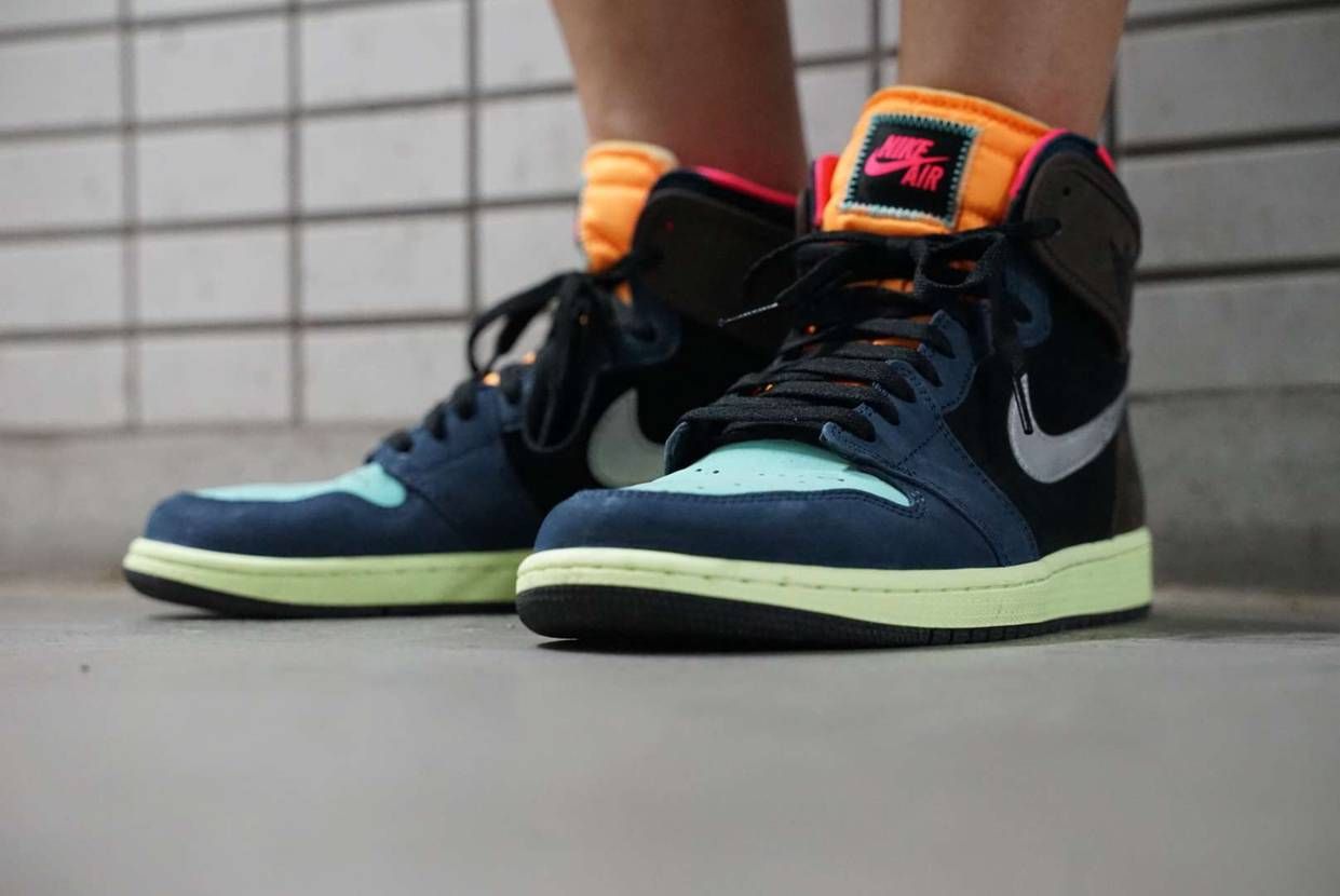 今日のスニーカー
2022年8月1日
NIKE AIR JORDAN 1 H