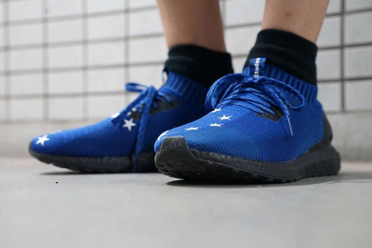 今日のスニーカー
2022年8月15日
Études × adiads Co