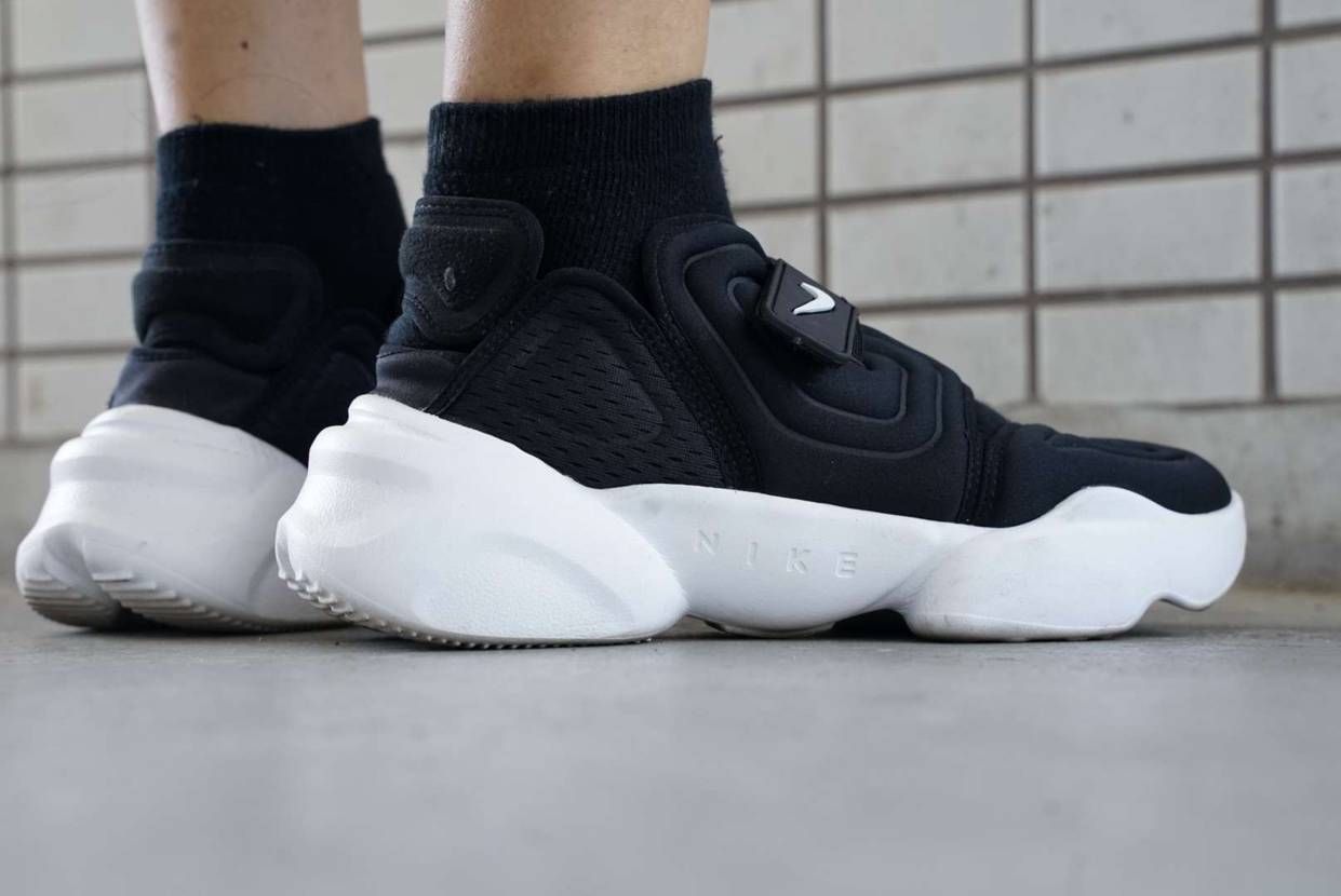 今日のスニーカー
2022年9月28日
NIKE W A
