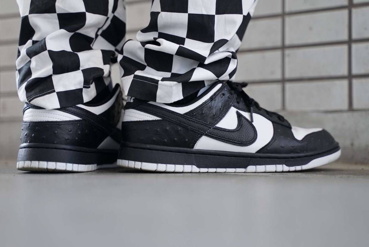 昨日の今日のスニーカー
2022年10月2日
NIKE 