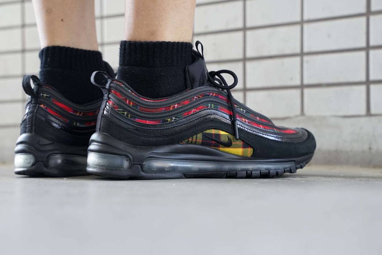 今日のスニーカー
2022年10月4日
NIKE WMN