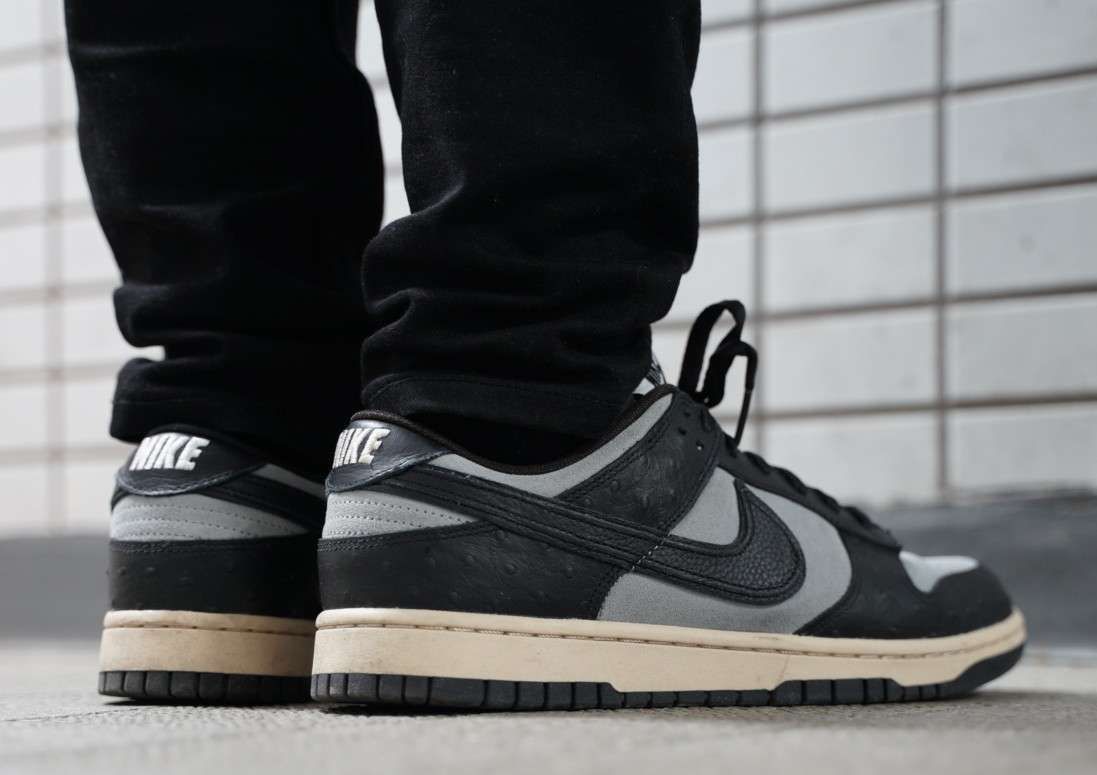昨日の今日のスニーカー
2024/12/10
NIKE 
