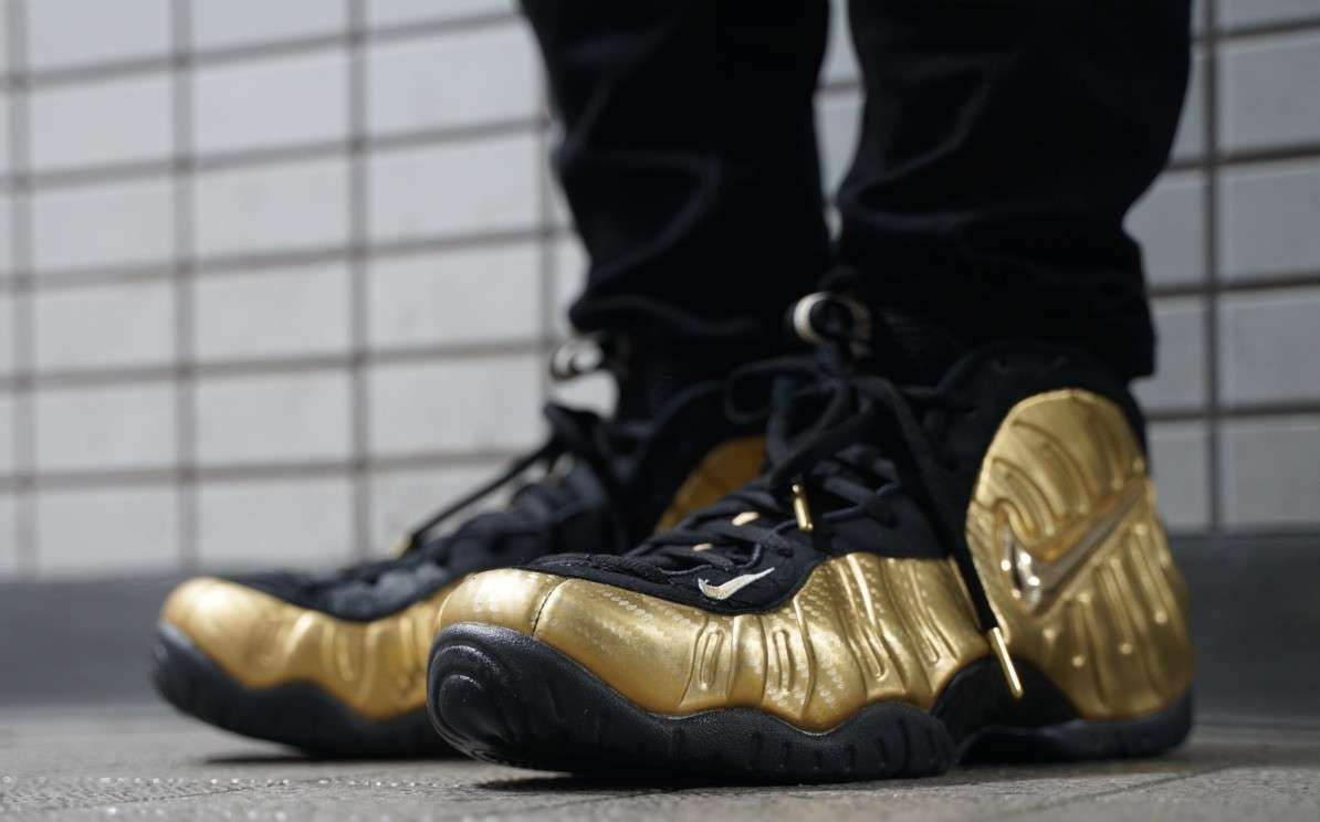 昨日の今日のスニーカー
2025/01/06
NIKE AIR FOAMPO