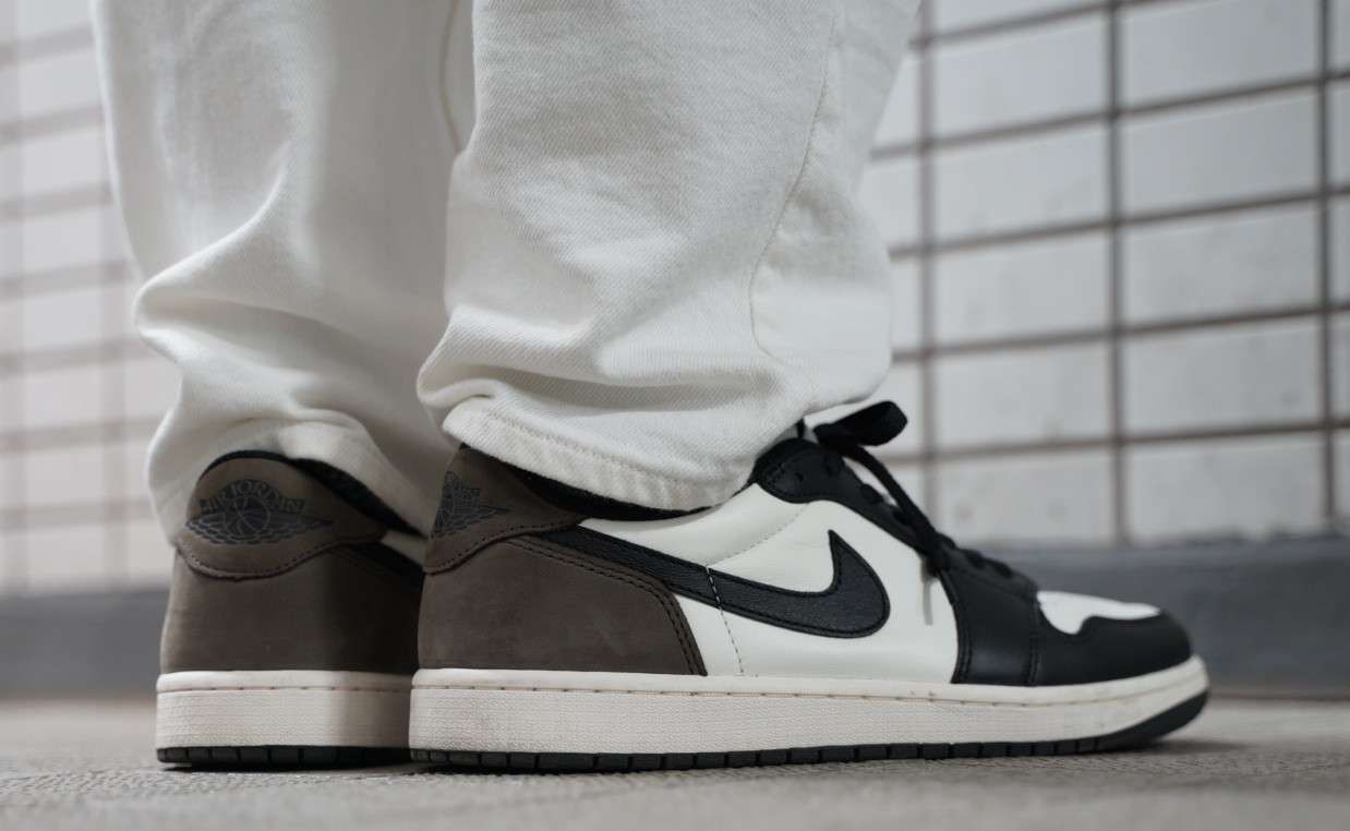 昨日の今日のスニーカー
2025/02/20
NIKE 