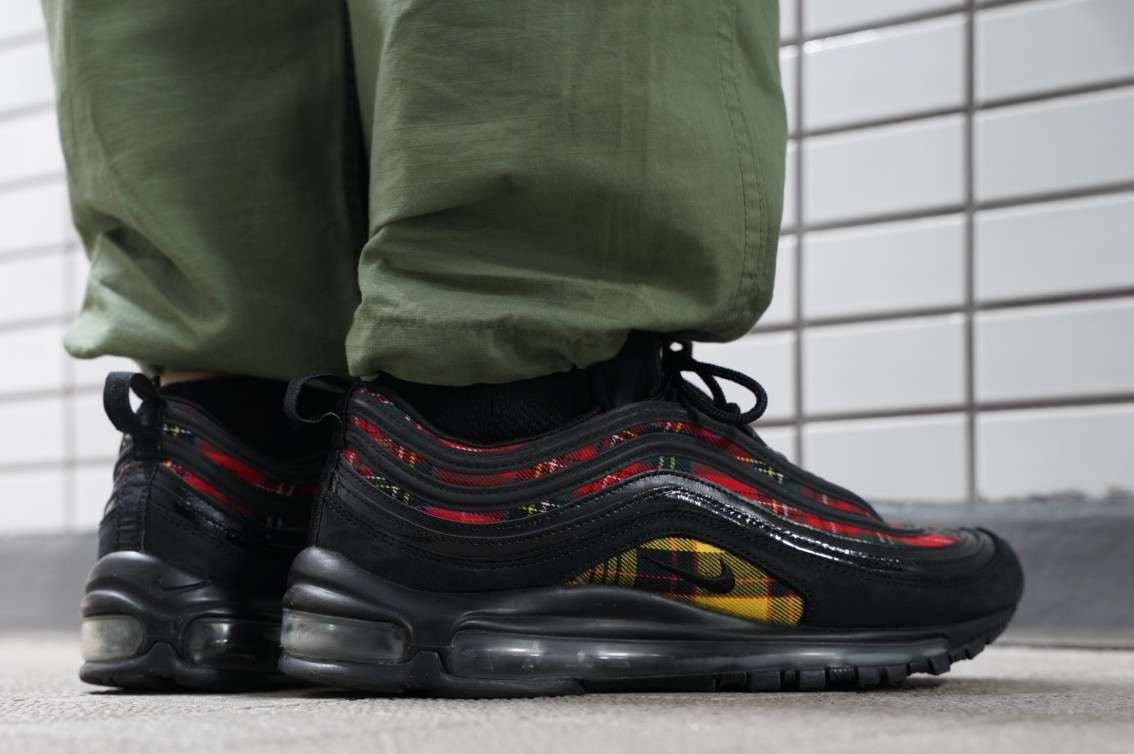 今日のスニーカー
2025/10/09
NIKE WMN
