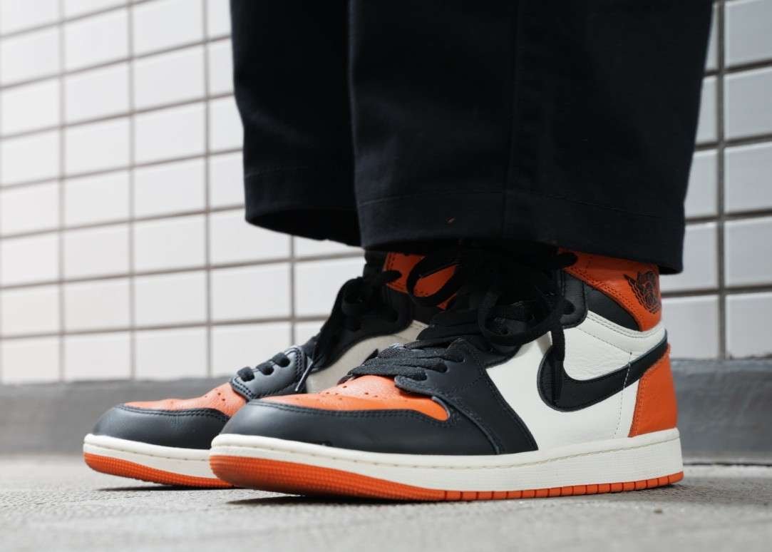 今日のスニーカー
2025/10/21
NIKE AIR JORDAN 1 