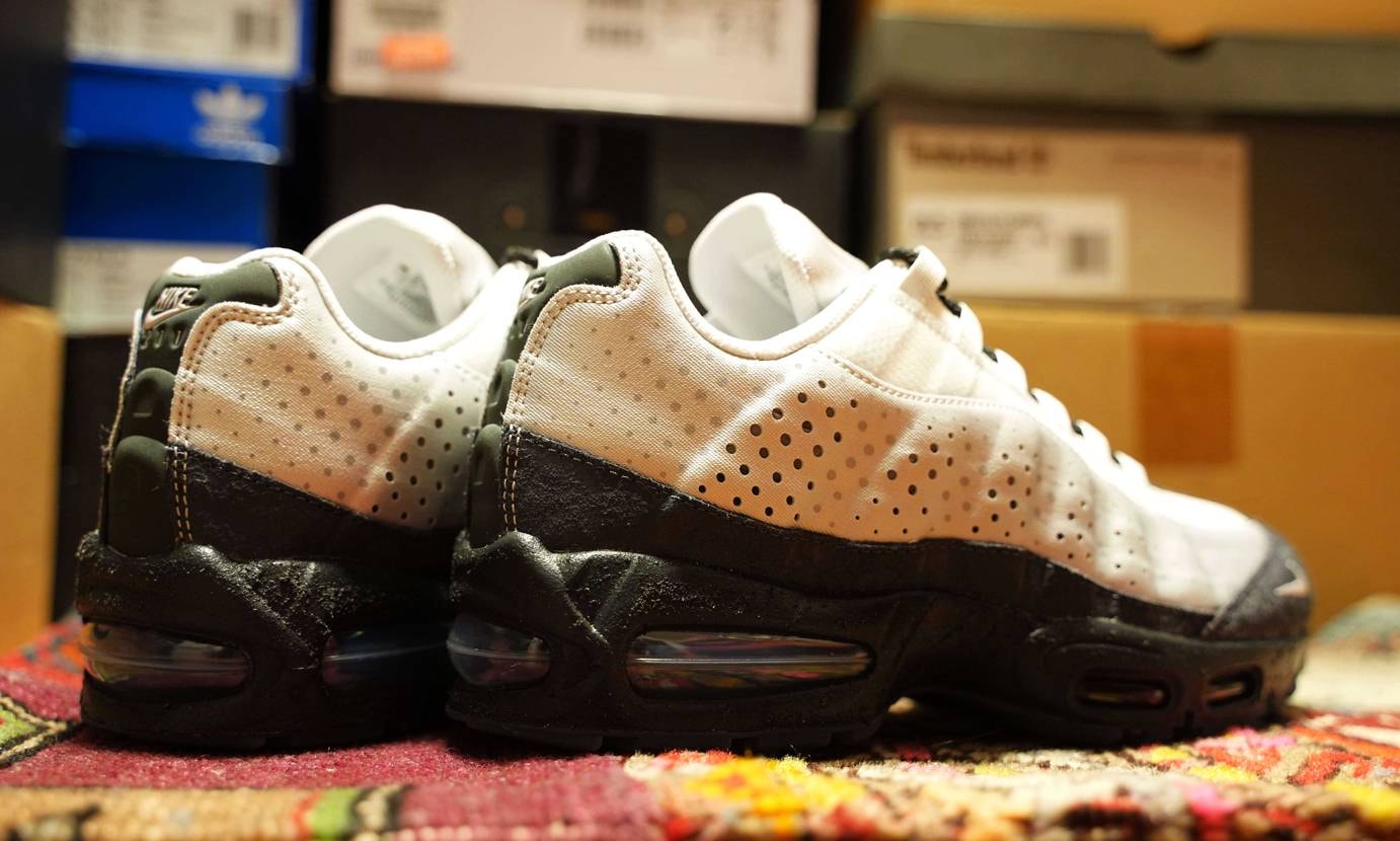 サイドパネルが剥がせるギミックが面白そうだったのでAIR M