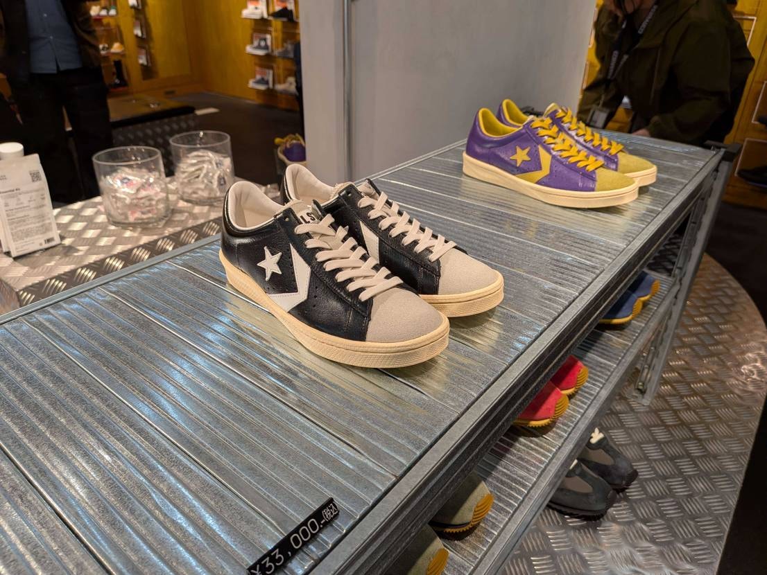 2足買っちゃった。
コンバース原宿の並びはだいたい50〜55人ぐらい。

