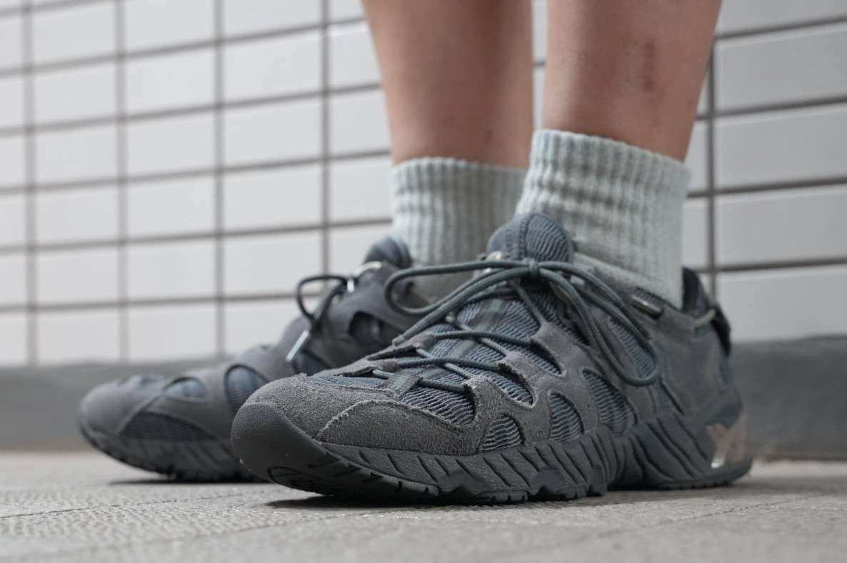 2026/10/18
ASICS TIGER GEL-MAI CARBON 2