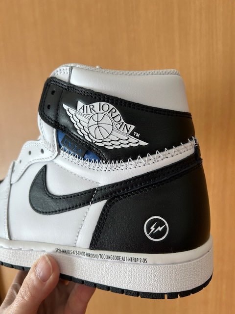 ついに‥！
Tiffanyブルーの包装紙思いっきり破れてたけど笑
どうだって