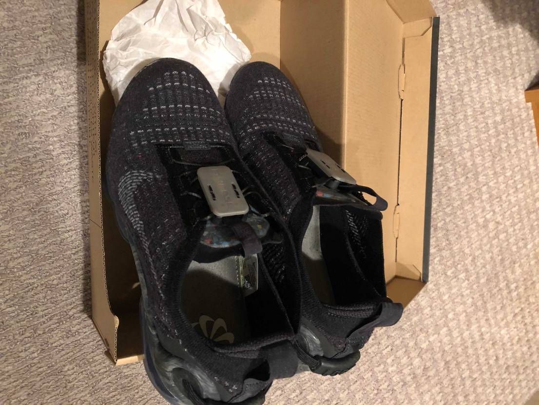 明日で免許合宿終わるのに荷物増やしちゃった。