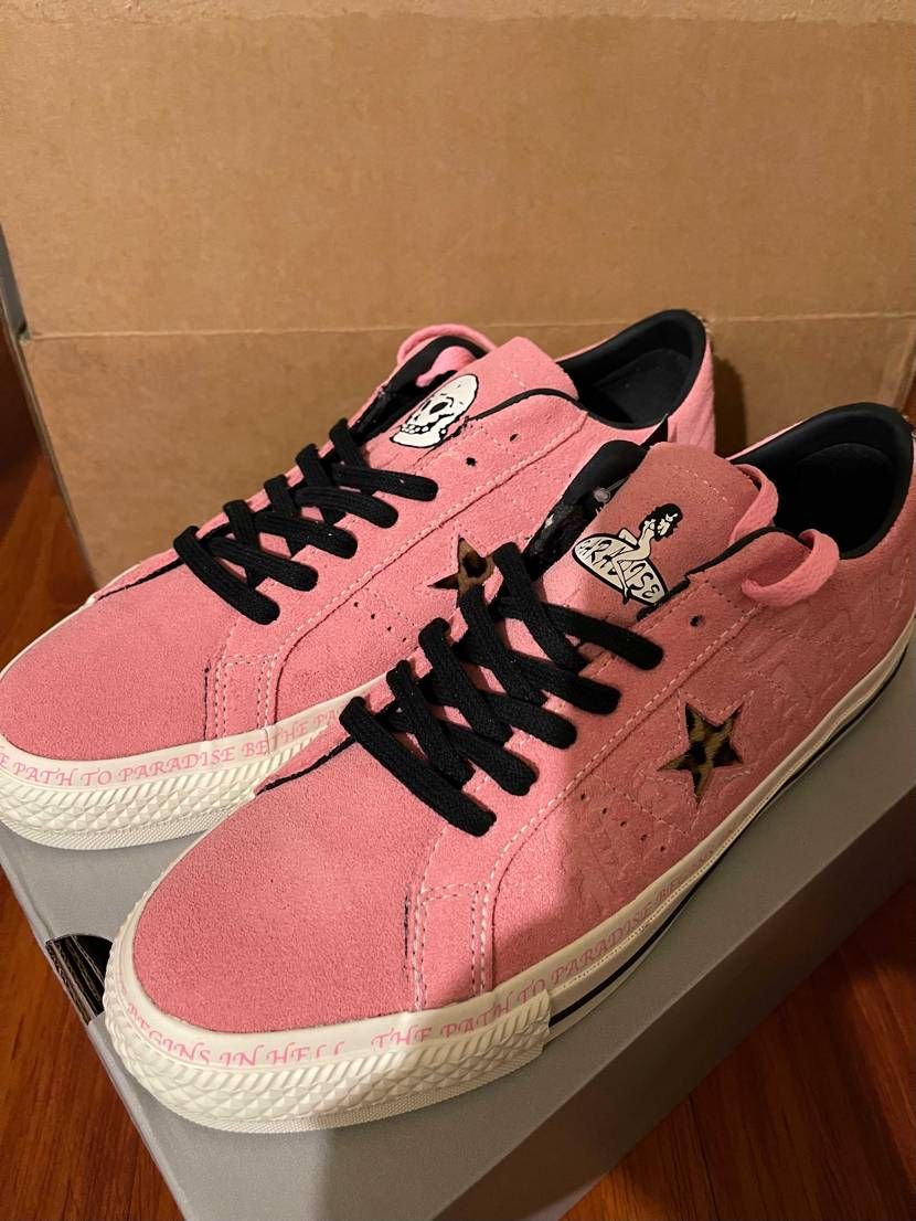 paradiseとのコラボモデル。絶妙なこのピンクやレオパード柄やグラフィック全