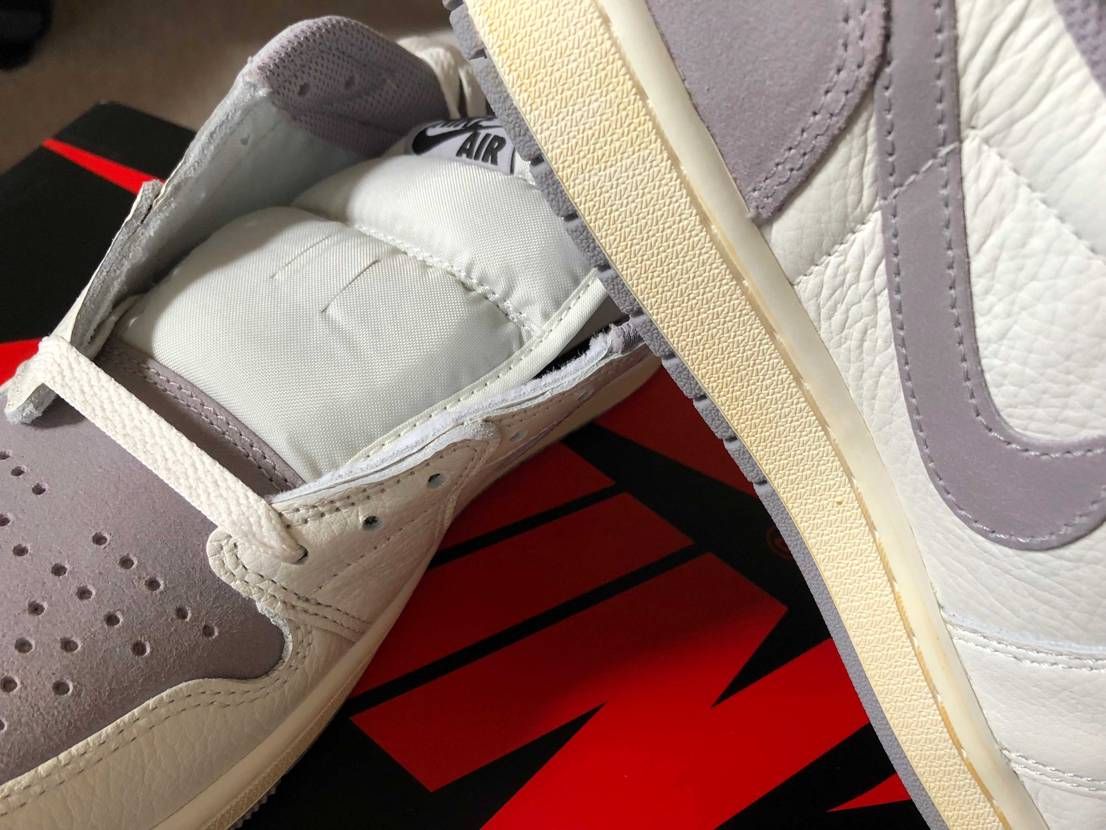 本日やっと到着！😅　かっこいい！😁
アウトソールの黄ばみ感はわざとらしいなっ！