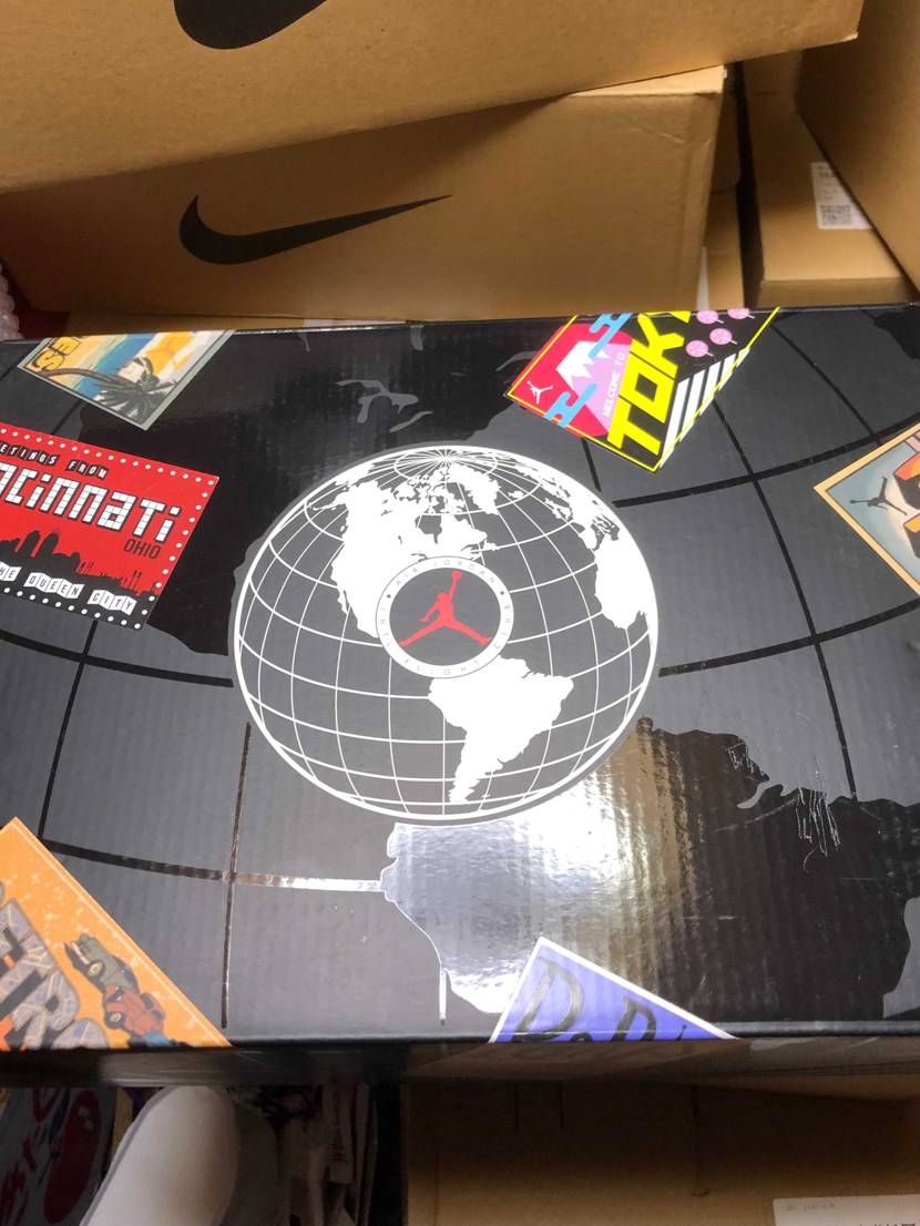 今日！スニ仲間から連絡あり！パルコにてエアシップが15,000円で販売中との事！