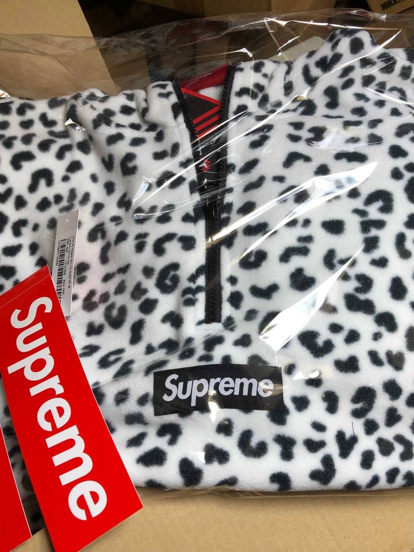 NIKE60％オフ！購入とシュプのパンサー🐆と！アタラナモス