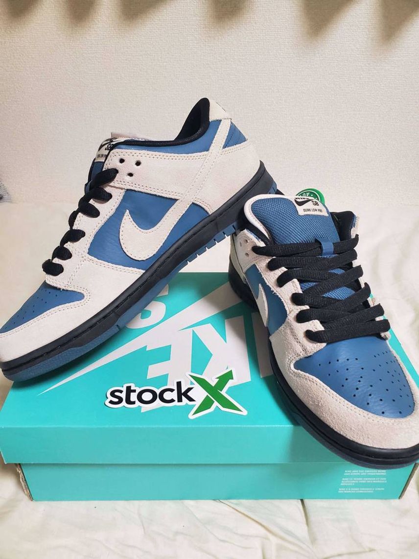 本日2足目到着!
こちらはストック❎にて購入。
AJ4bredは単純に格好いい