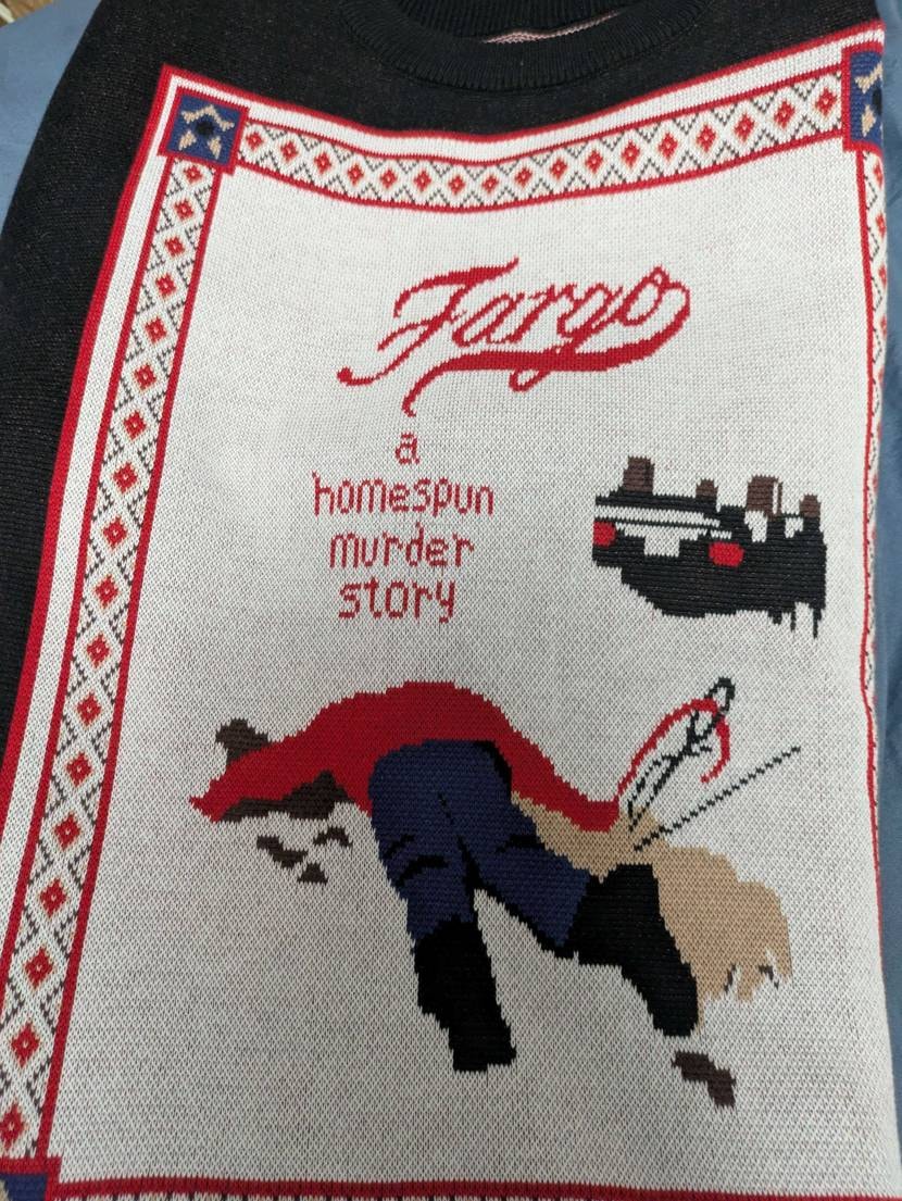 50枚限定、何とか購入出来ました。
KITHっぽい雰囲気もあるニットなので、キ