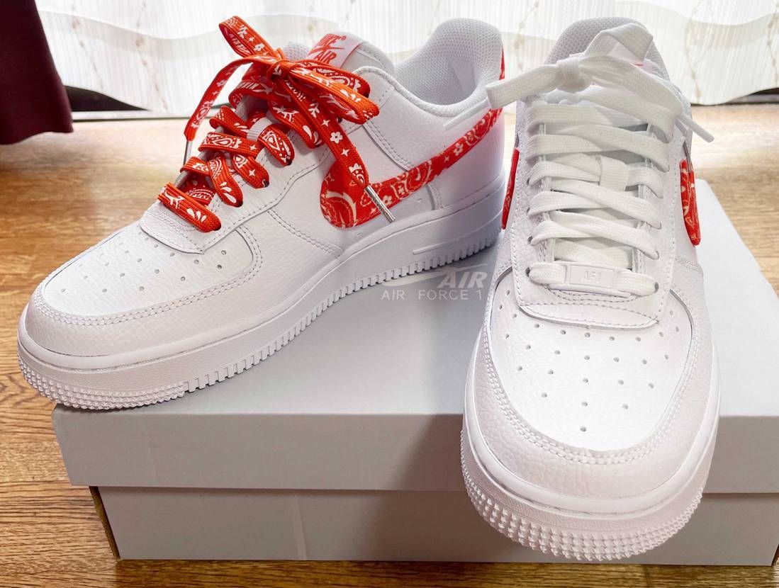 オレンジペイズリーと同色のペイズリー柄のシューレースGET🌈