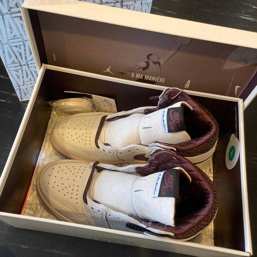 A Ma Maniére AJ1到着しました! 率直に言って、存在感が別格過ぎて