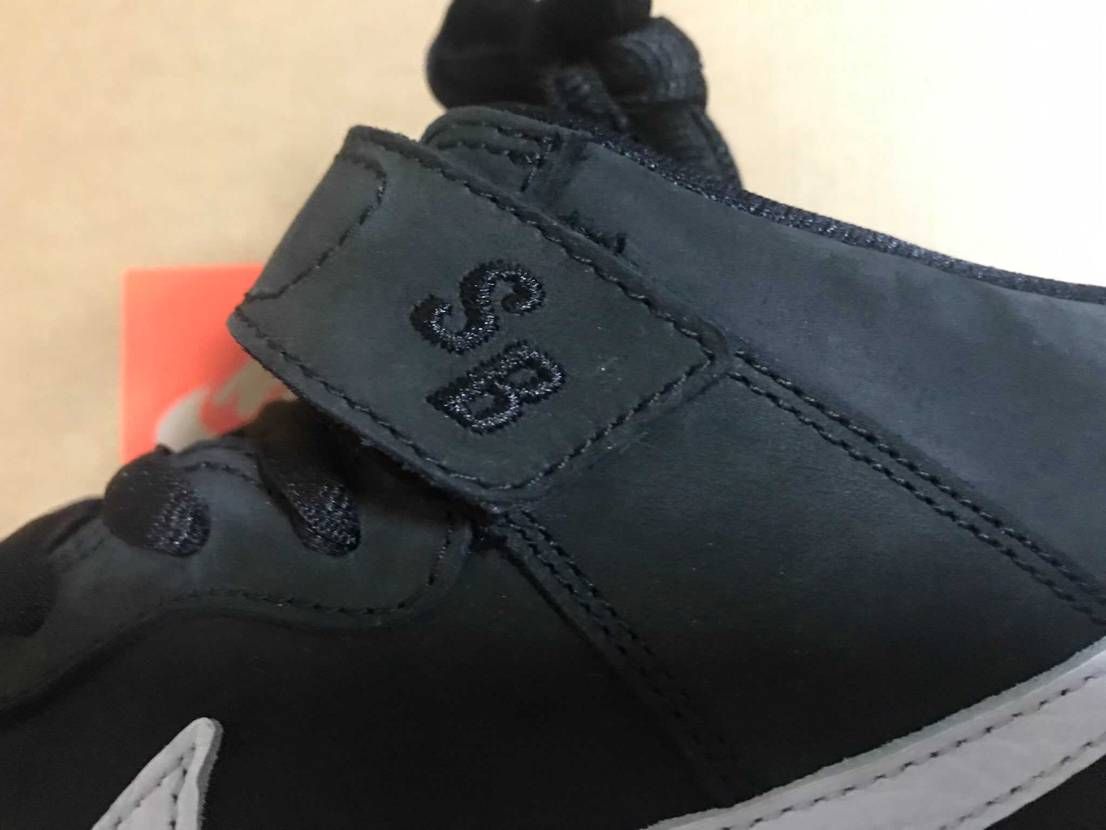やっと届きました♪
StockXにて、お安い金額を提示しておいたら…
２時間