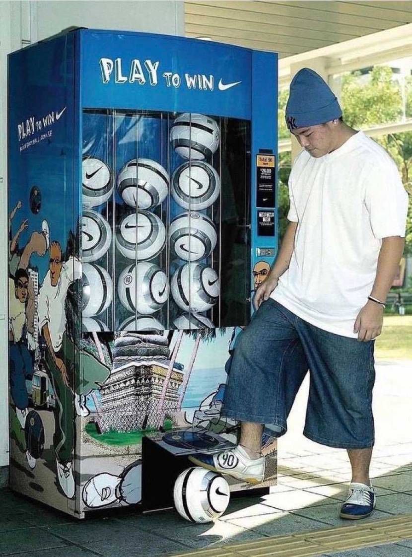 サンバとかサッカー古着のブームに合わせてこういう感じのガムソールのトータル90と