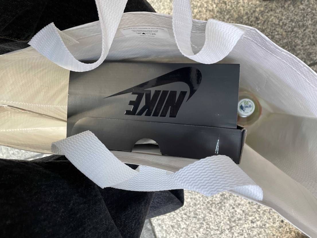 黒2人手前で売り切れました
黒が欲しかったのに．．．
い