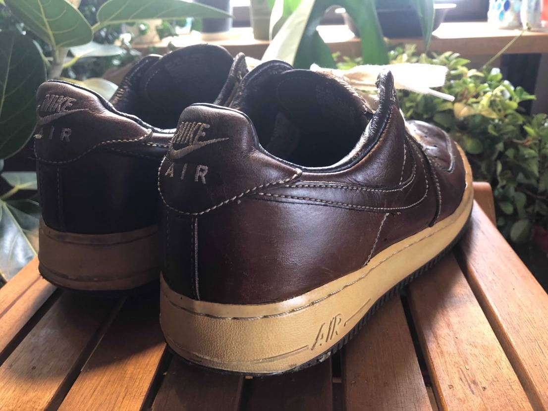 久しぶりに倉庫から出して磨いてシューレースを純正に近いやつを