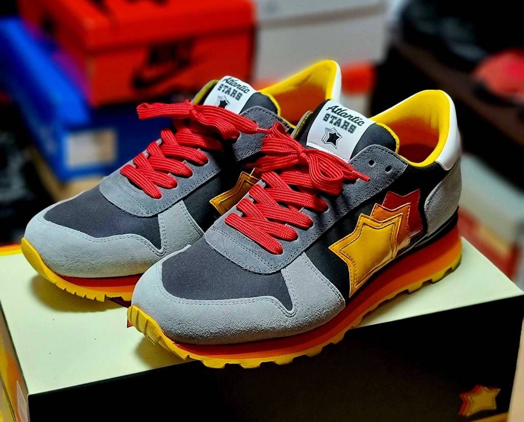 アトランティックスターズ
イタリア製で熟練した職人が、一足一足手作りで作る逸品