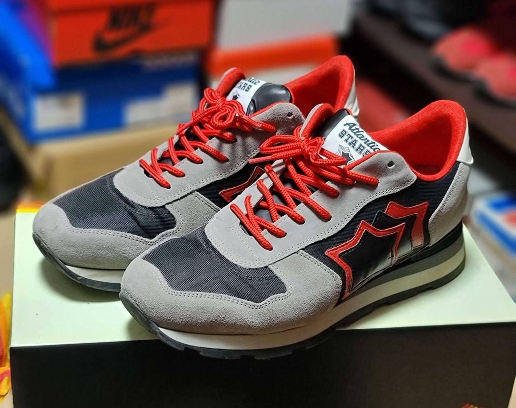 アトランティックスターズ
イタリア製で熟練した職人が、一足