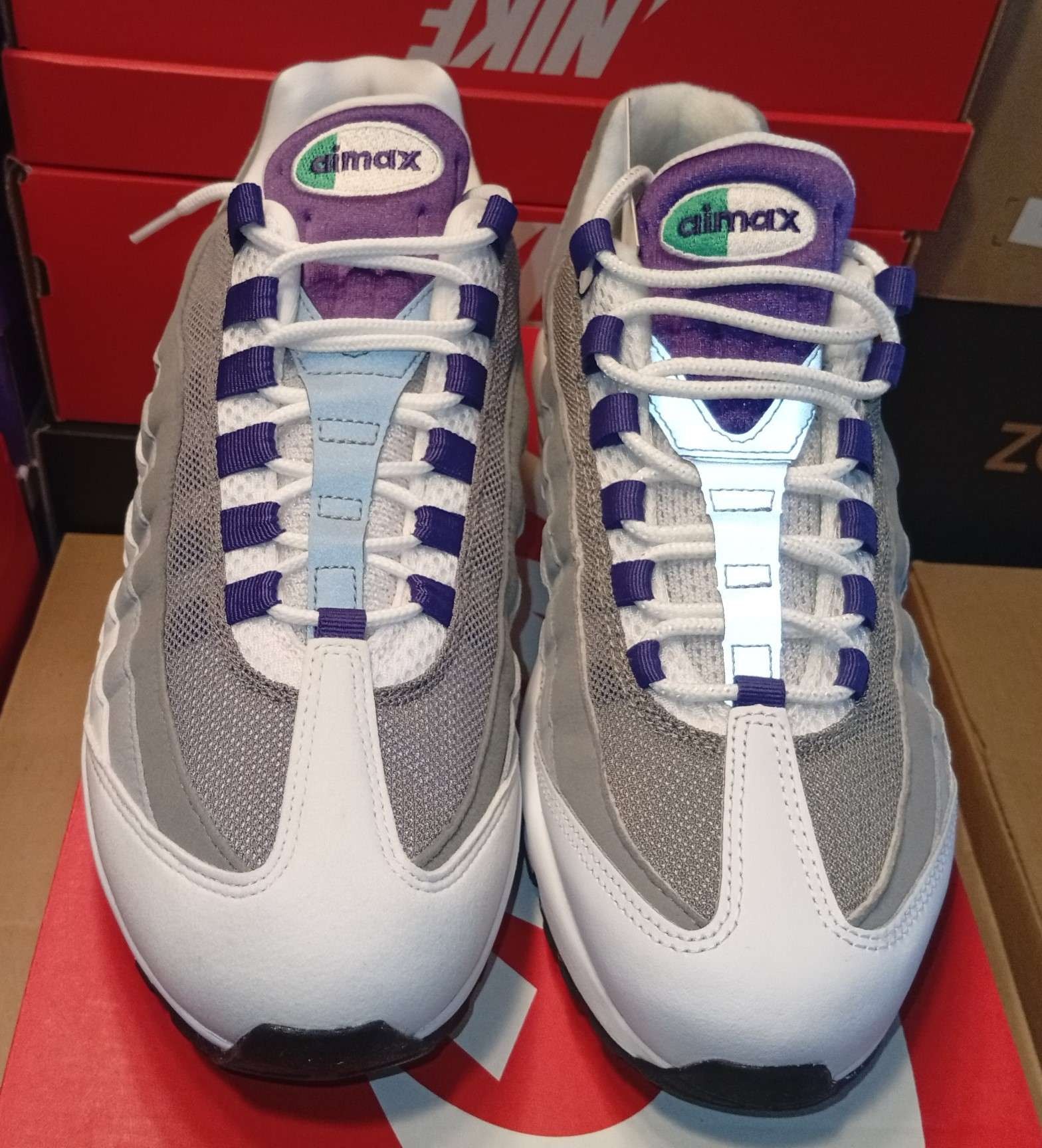 グレープグラデ届きました。
やっぱりつま先は表革では無くア