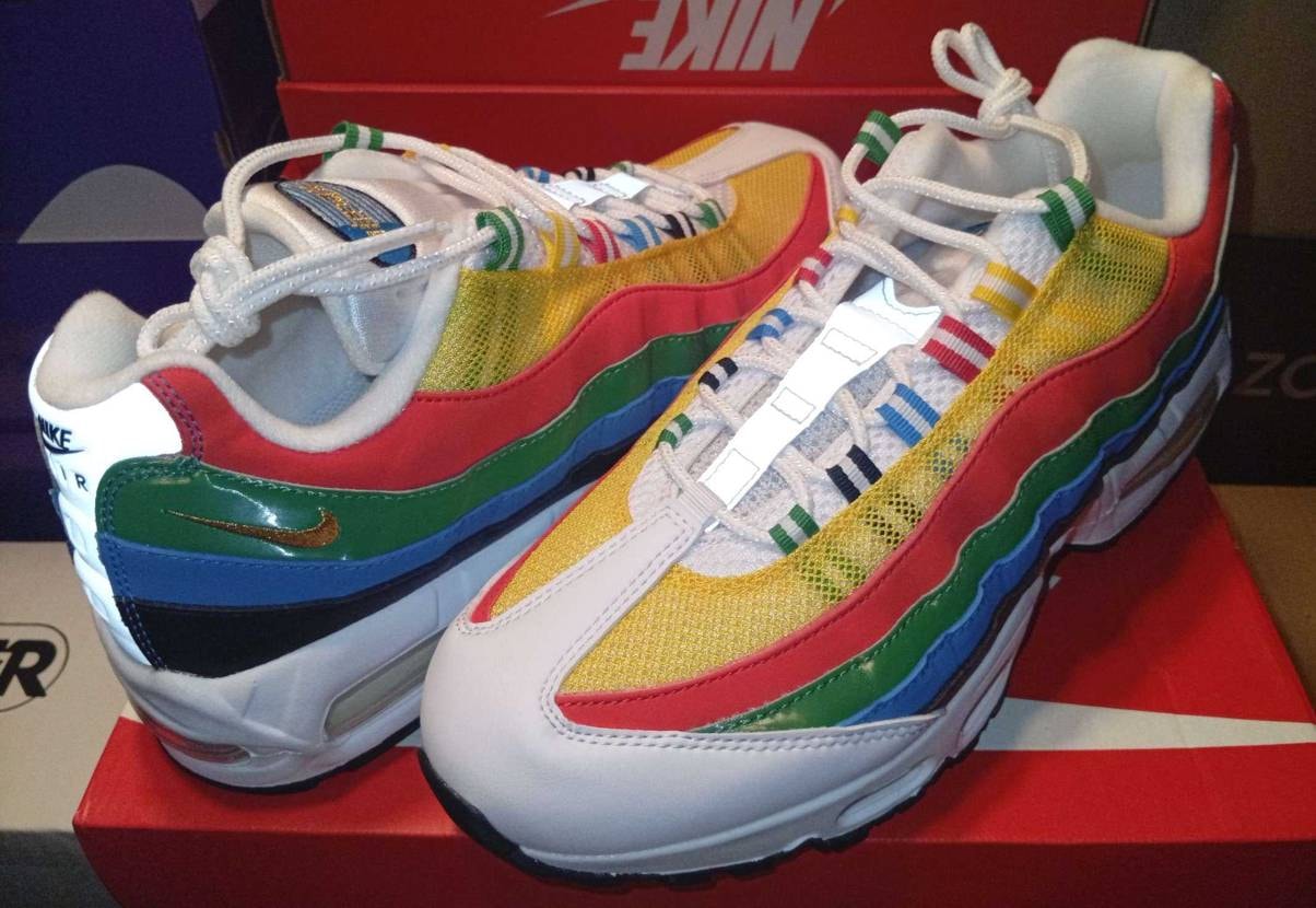 2月に海外で発売後、元ネタがatmos提案カラーだから日本で