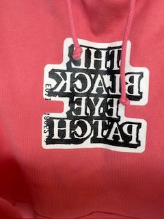 今週から、暑くなるって聞いて、アイパッチのパーカー着れないな