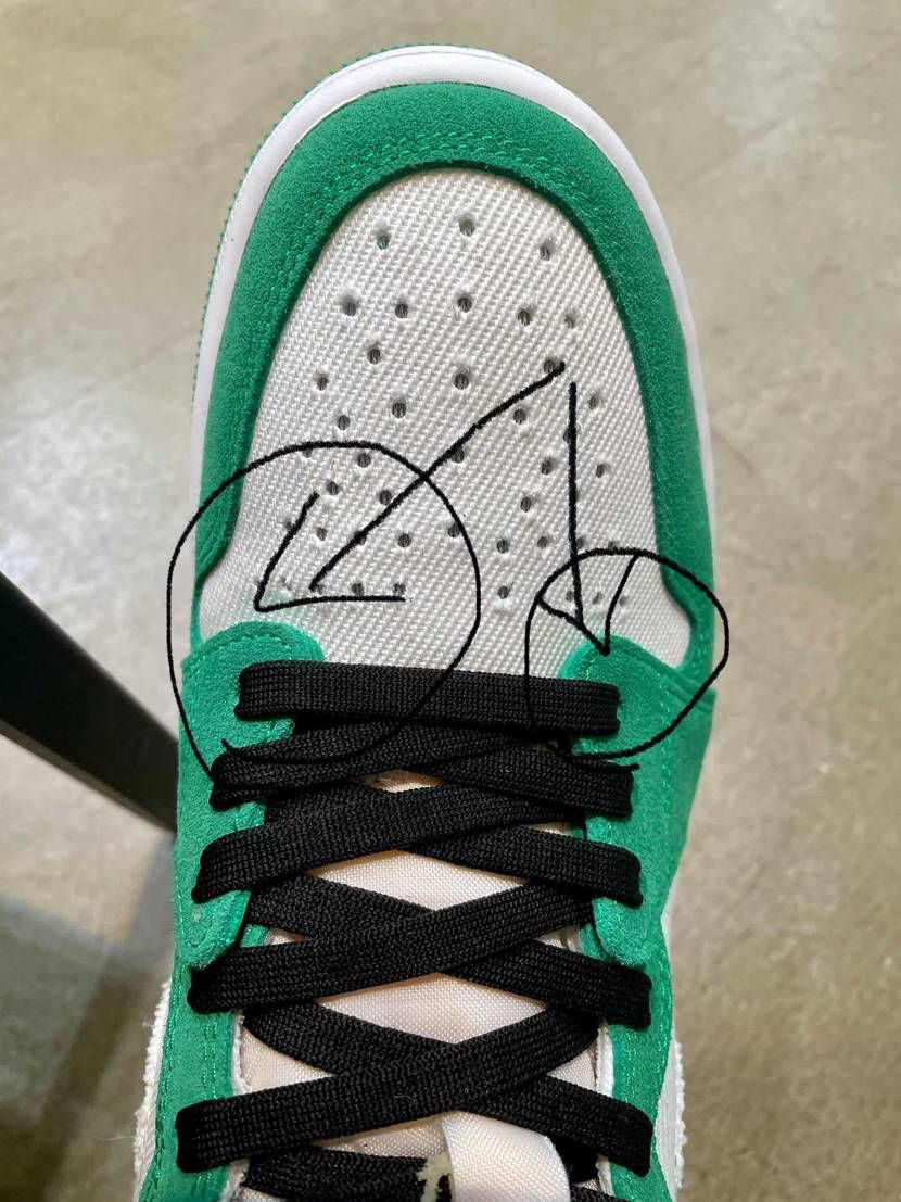 みなさんに質問です。
この部分擦れて黒くならないですか？
どーしてますか？