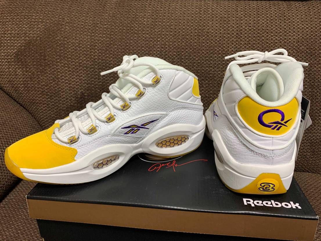 新年1足目2足目が同時にReebokから届きました。
アイバーソン大好きコービ