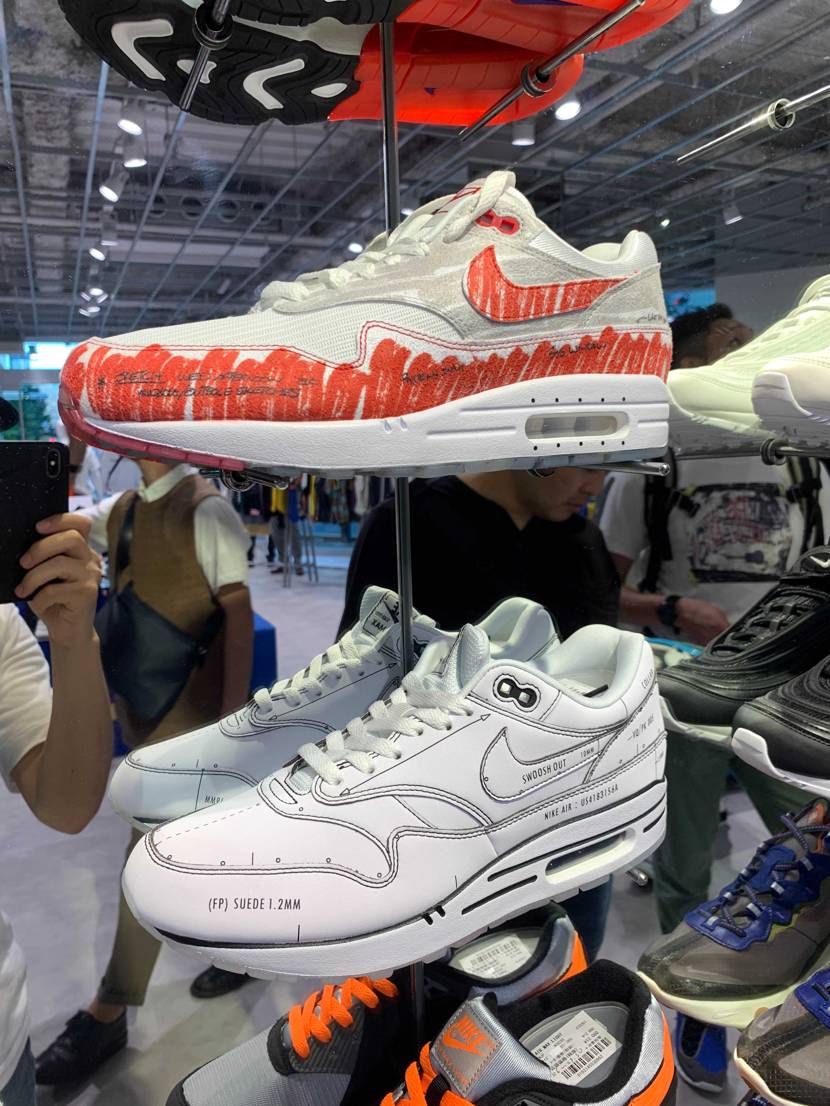 Atmos新宿👀赤は26.5〜