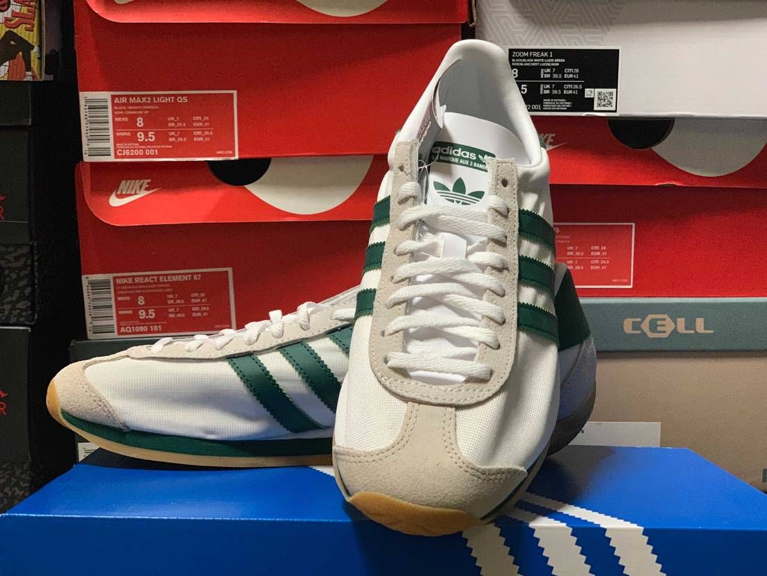 puma履いてadidas買いました😲