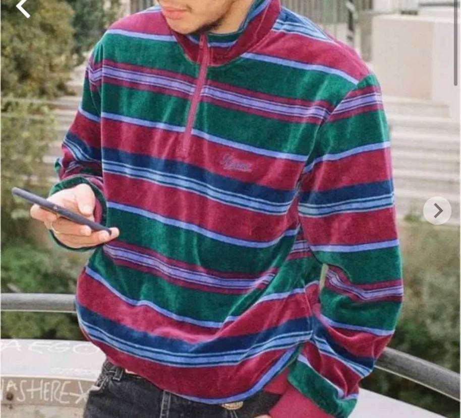 こういうデザインの服ってなんで調べればでますか？