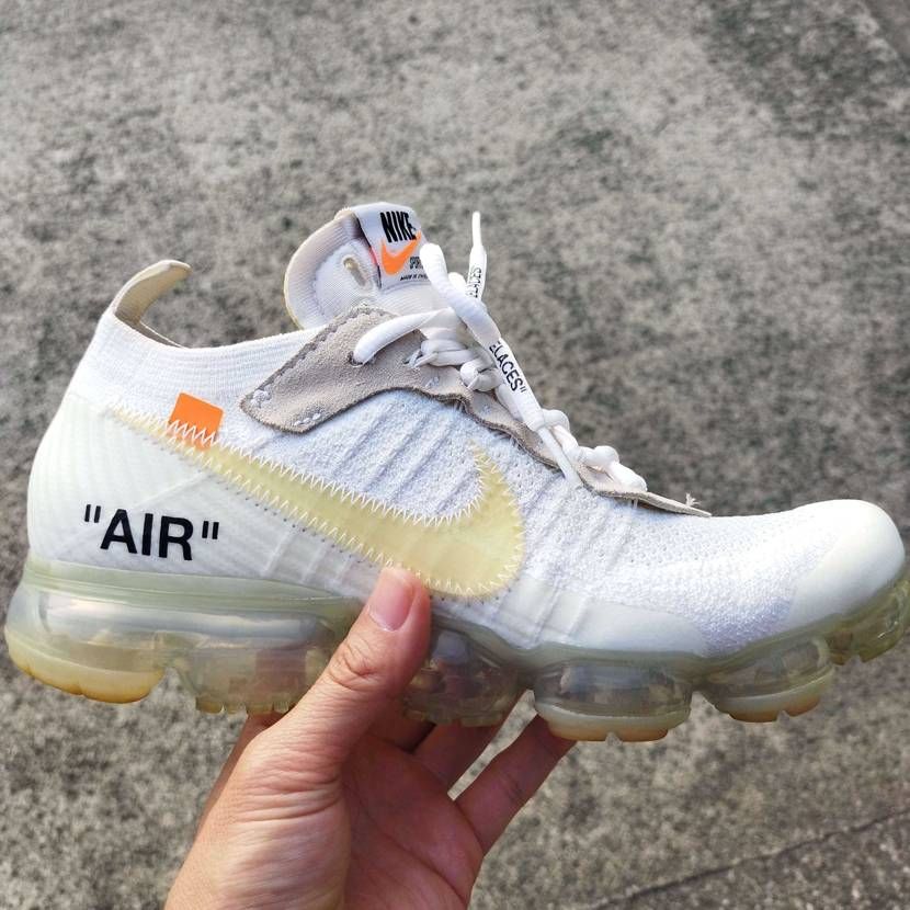 こういう黄ばみもワイドハイター（酸素系漂白剤）＋ラップ＋日光で元の透明に戻ります