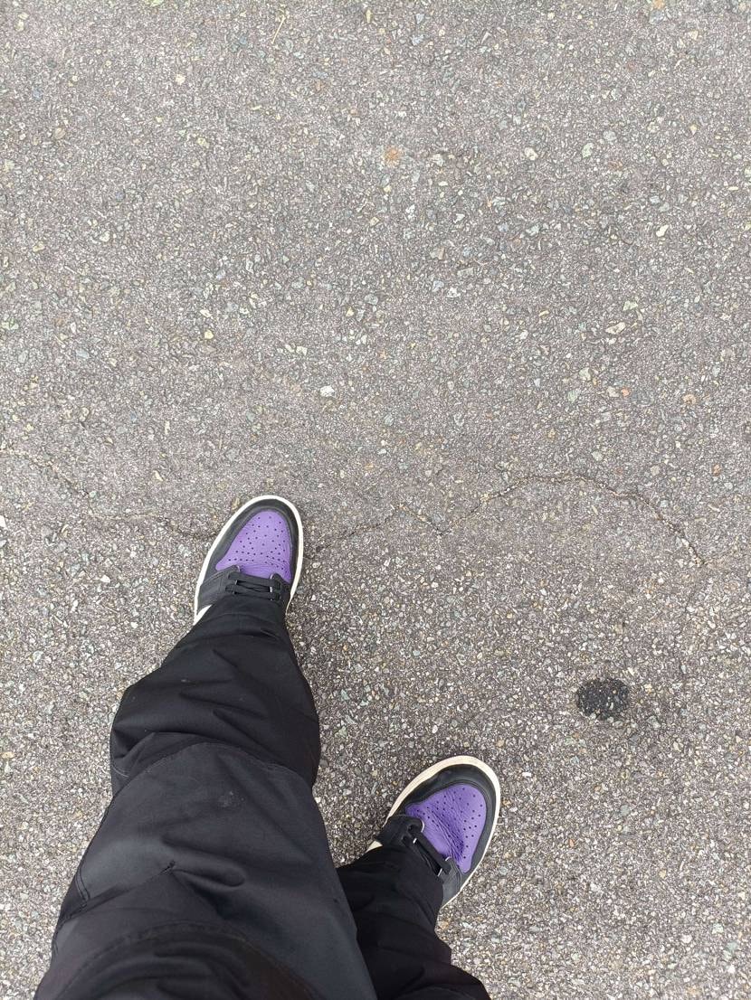 久々の投稿。スニーカーから最近バイクに嵌ってました。
スニーカー熱はかなり冷め