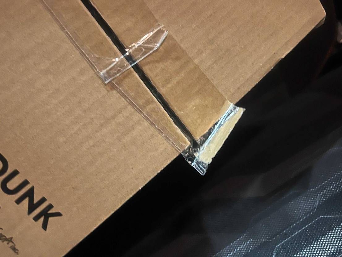 スニダンさん、、、梱包雑すぎませんか🤣🤣🤣
無事届きました。家に帰ってドキドキ