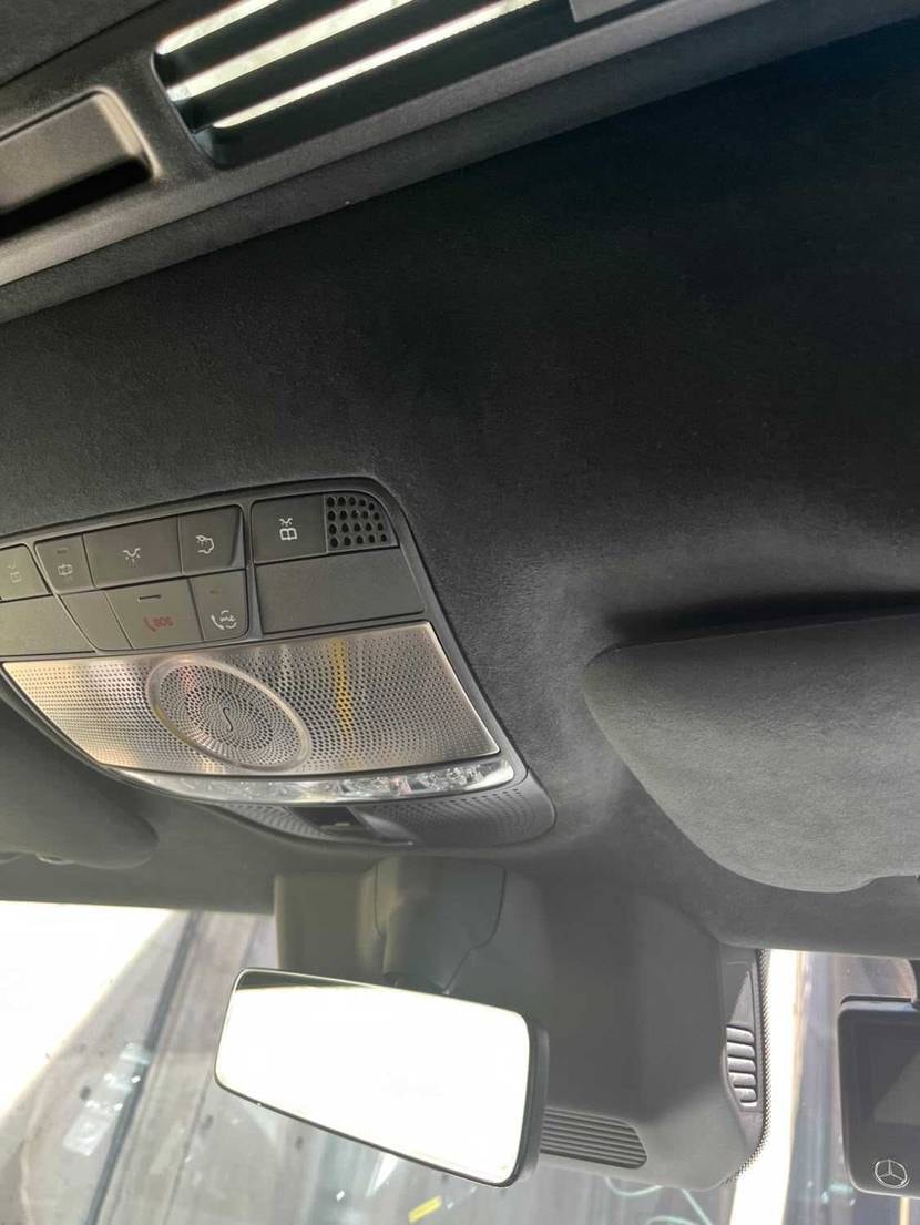 車の中でショックなう。ゲレンデ売って靴買います👍👍