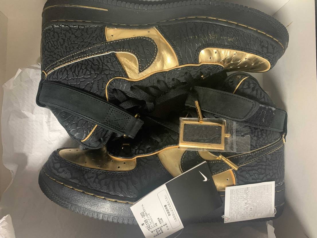 NIKEエアフォース1シュプリームNITRO。普段28センチ