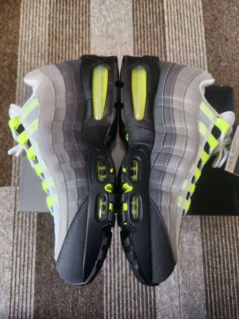 自分がずっと気になっていていたメンズとウィメンズの違い。
